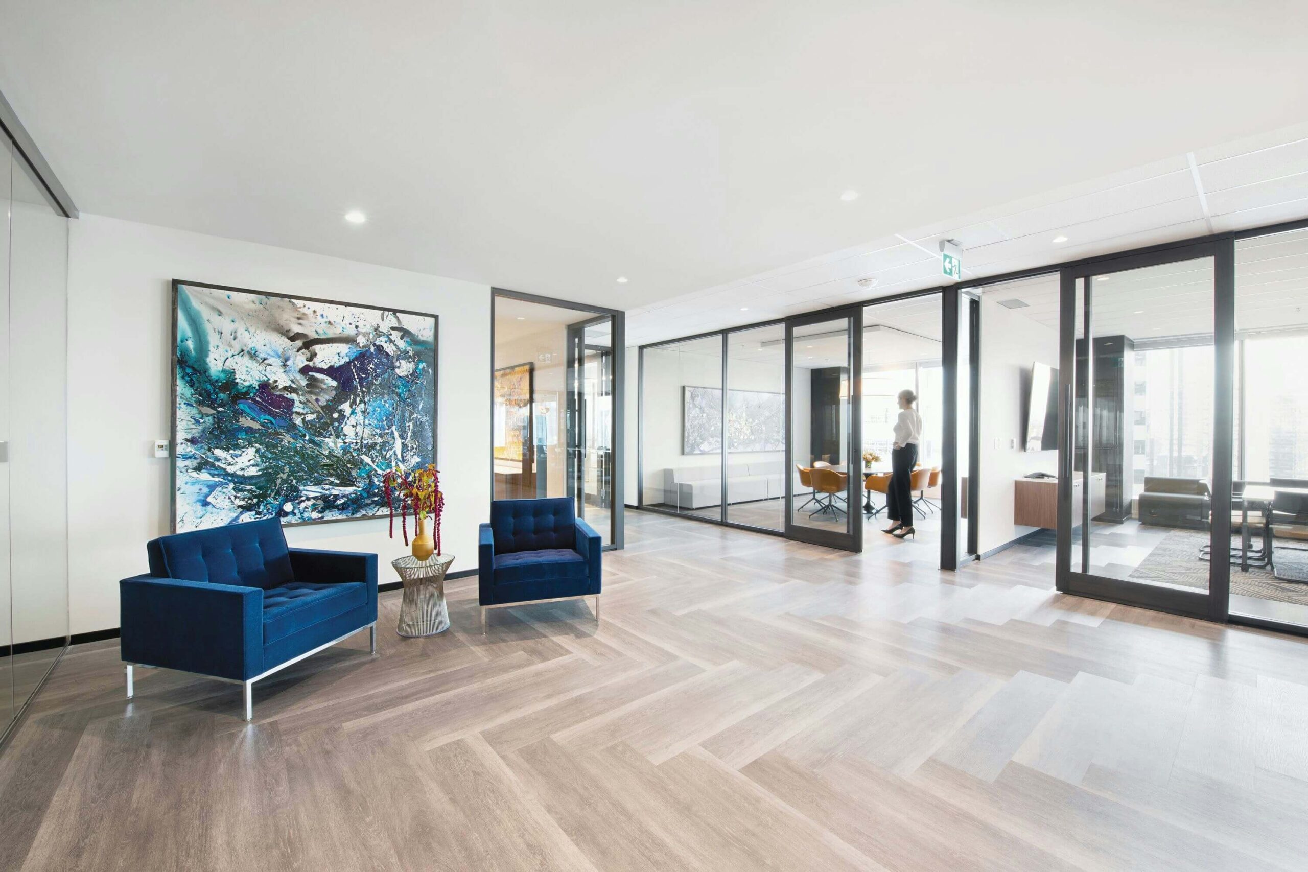 Florence Knoll Lounge Chair in an office