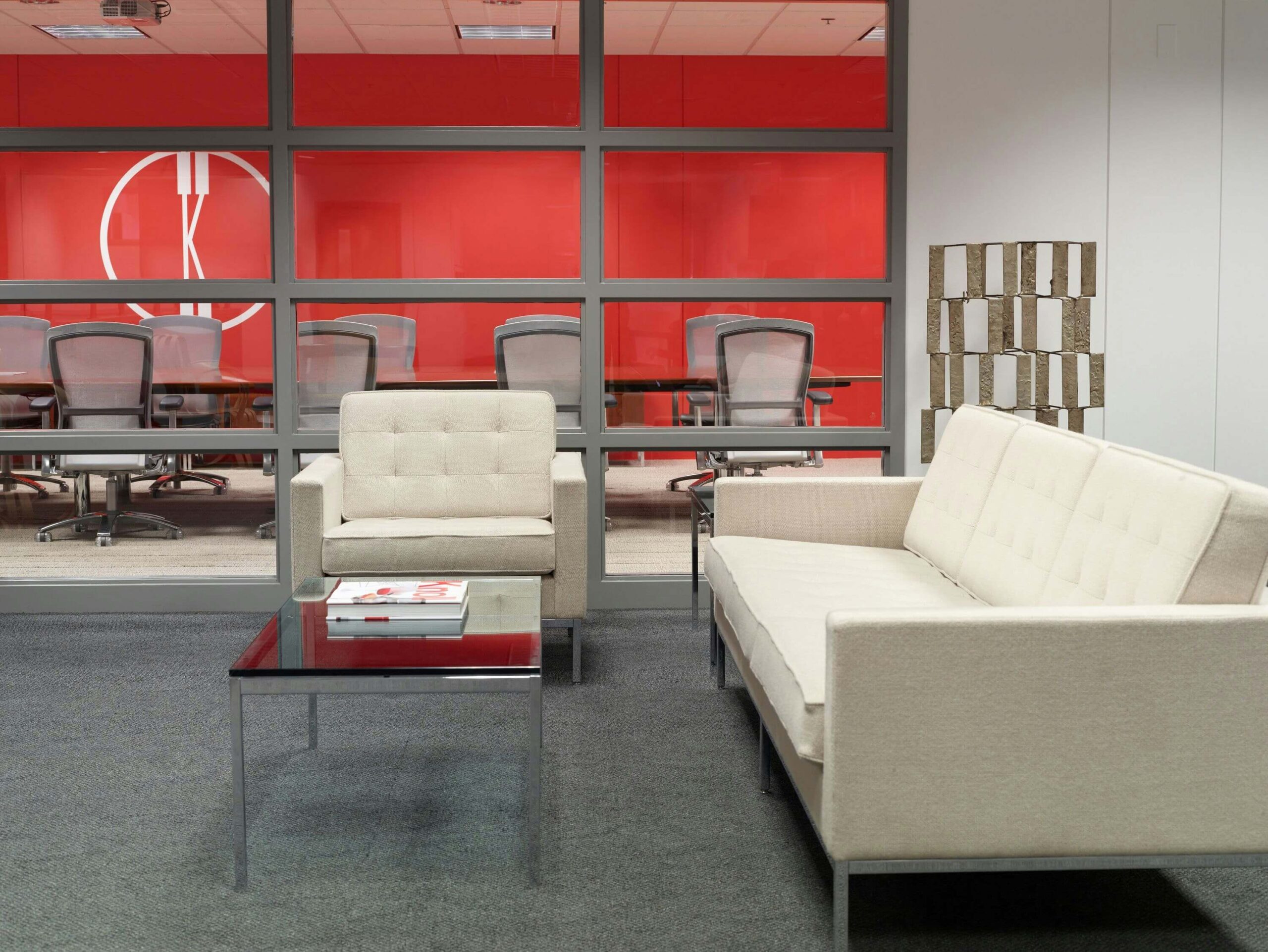 Florence Knoll Lounge Chair in an office