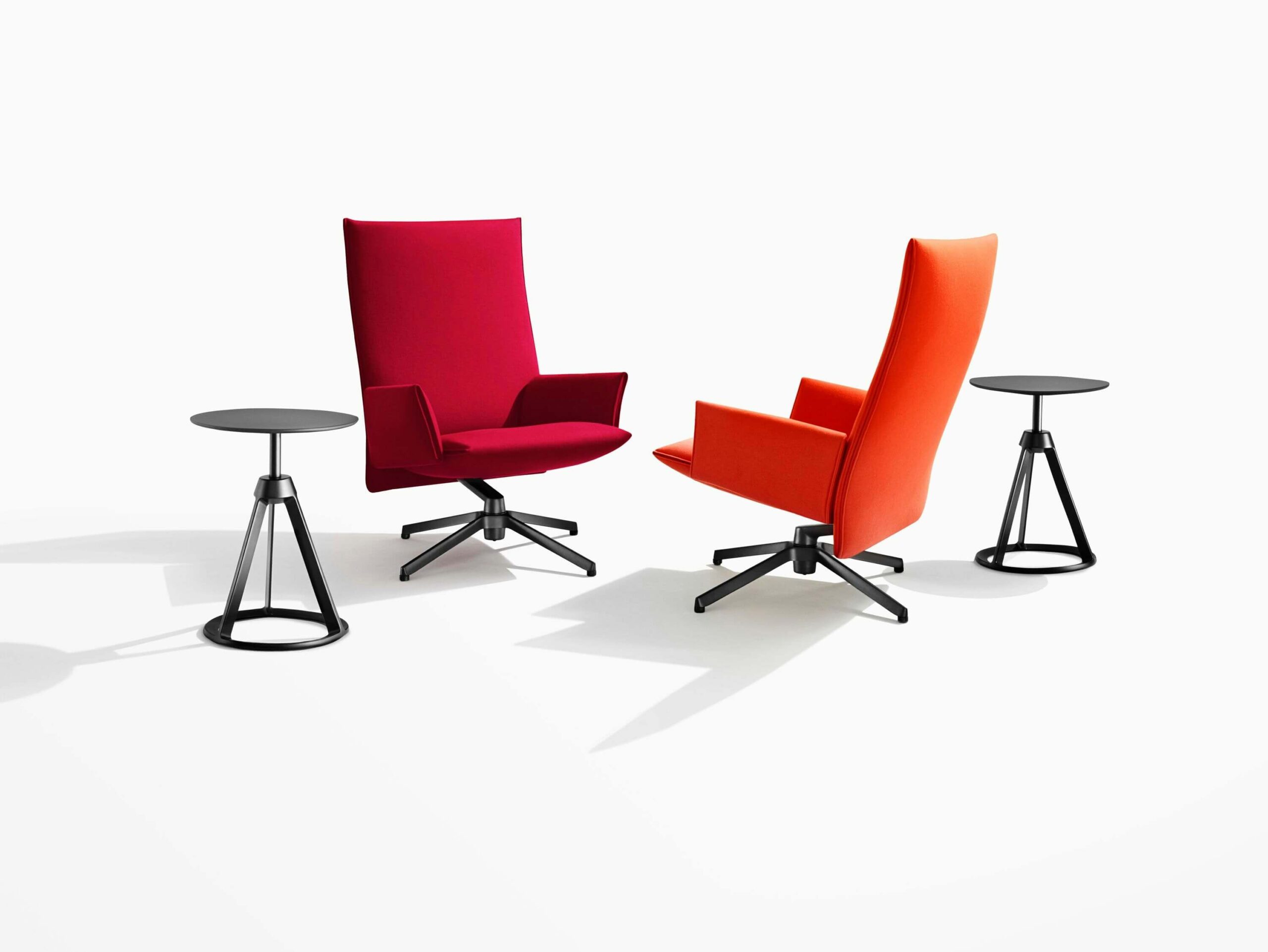 Piton Side Table with lounge chairs