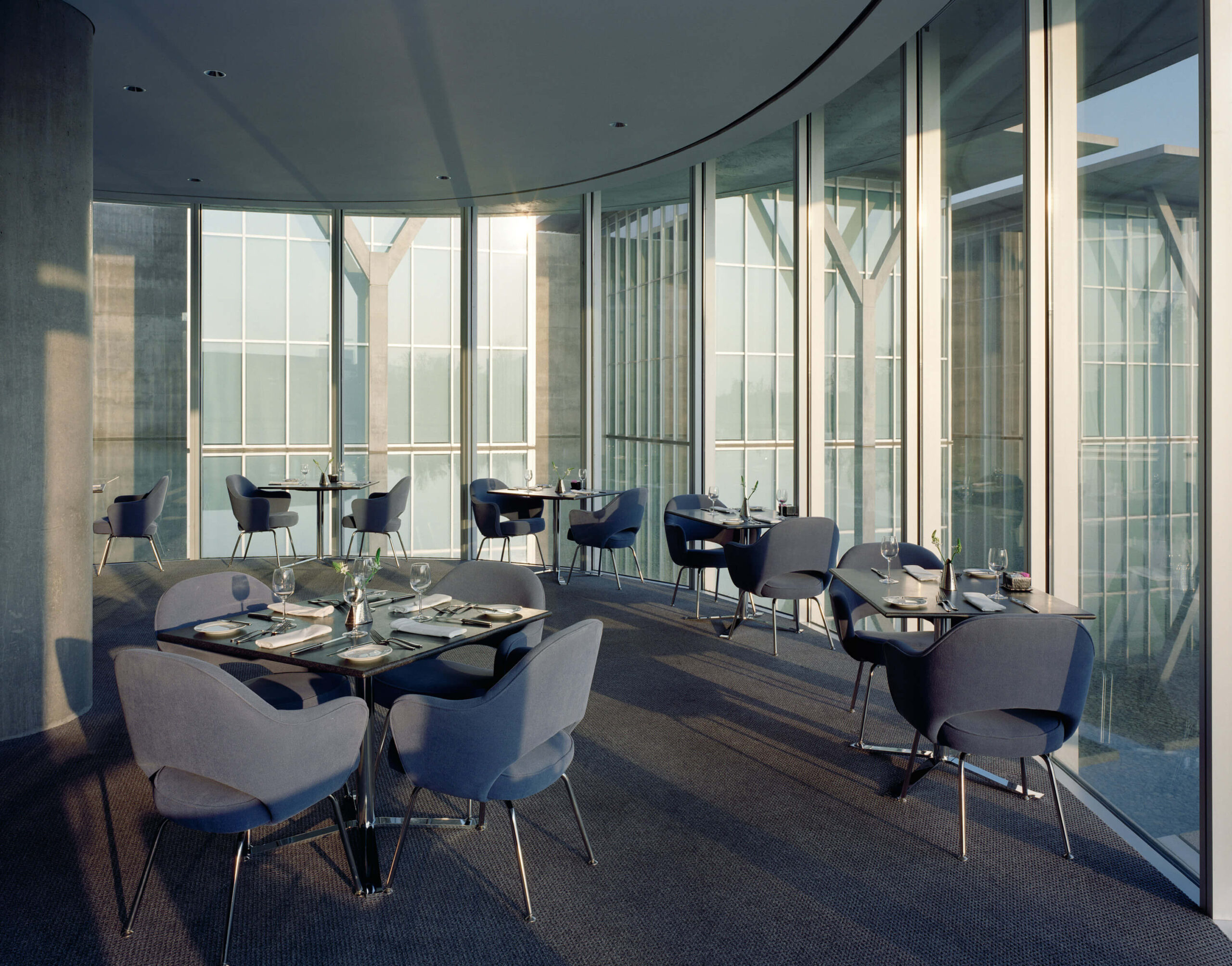 Saarinen Executive Chair at a restaurant