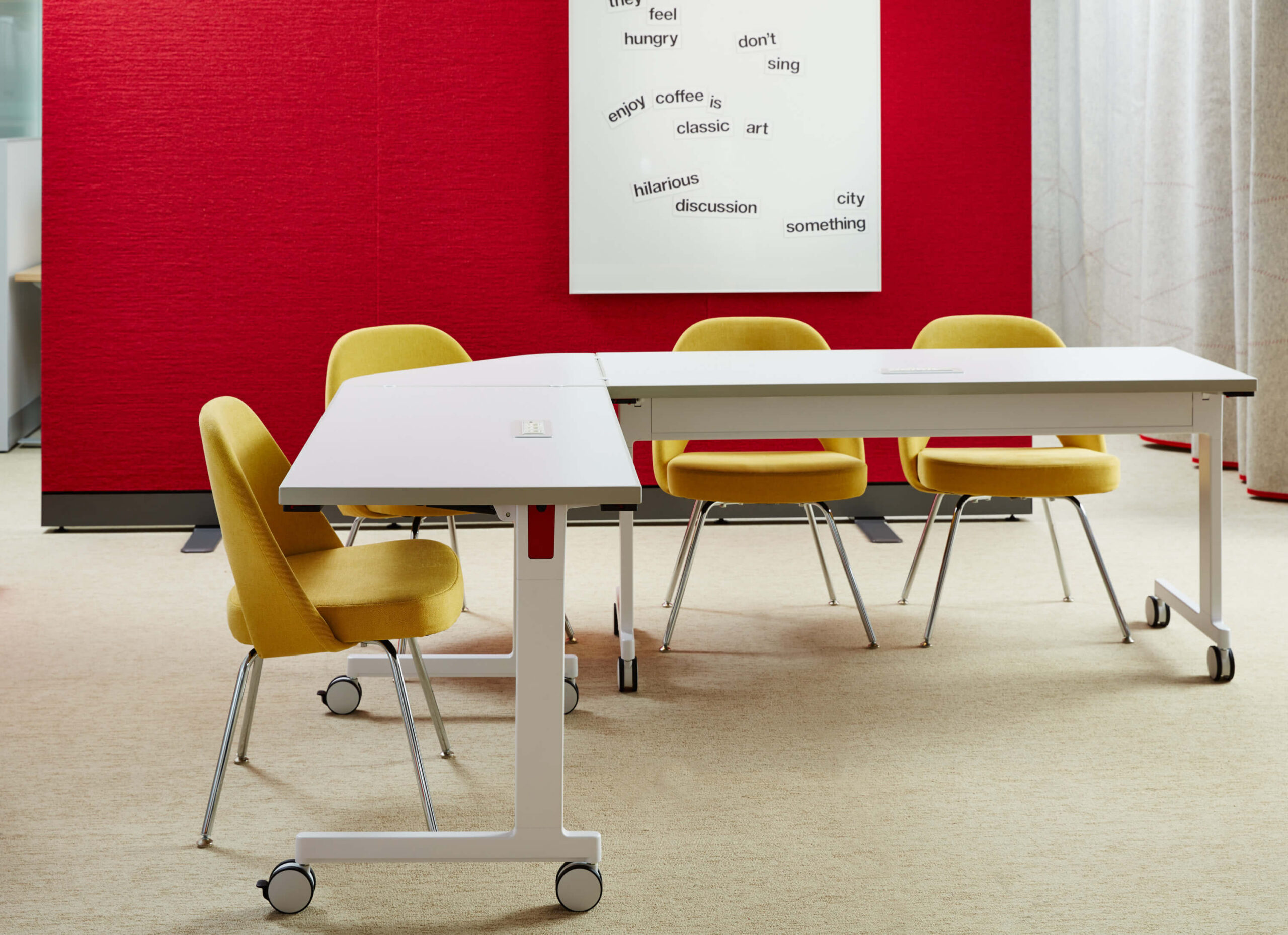 Saarinen Executive Chair No Arms at a training camp