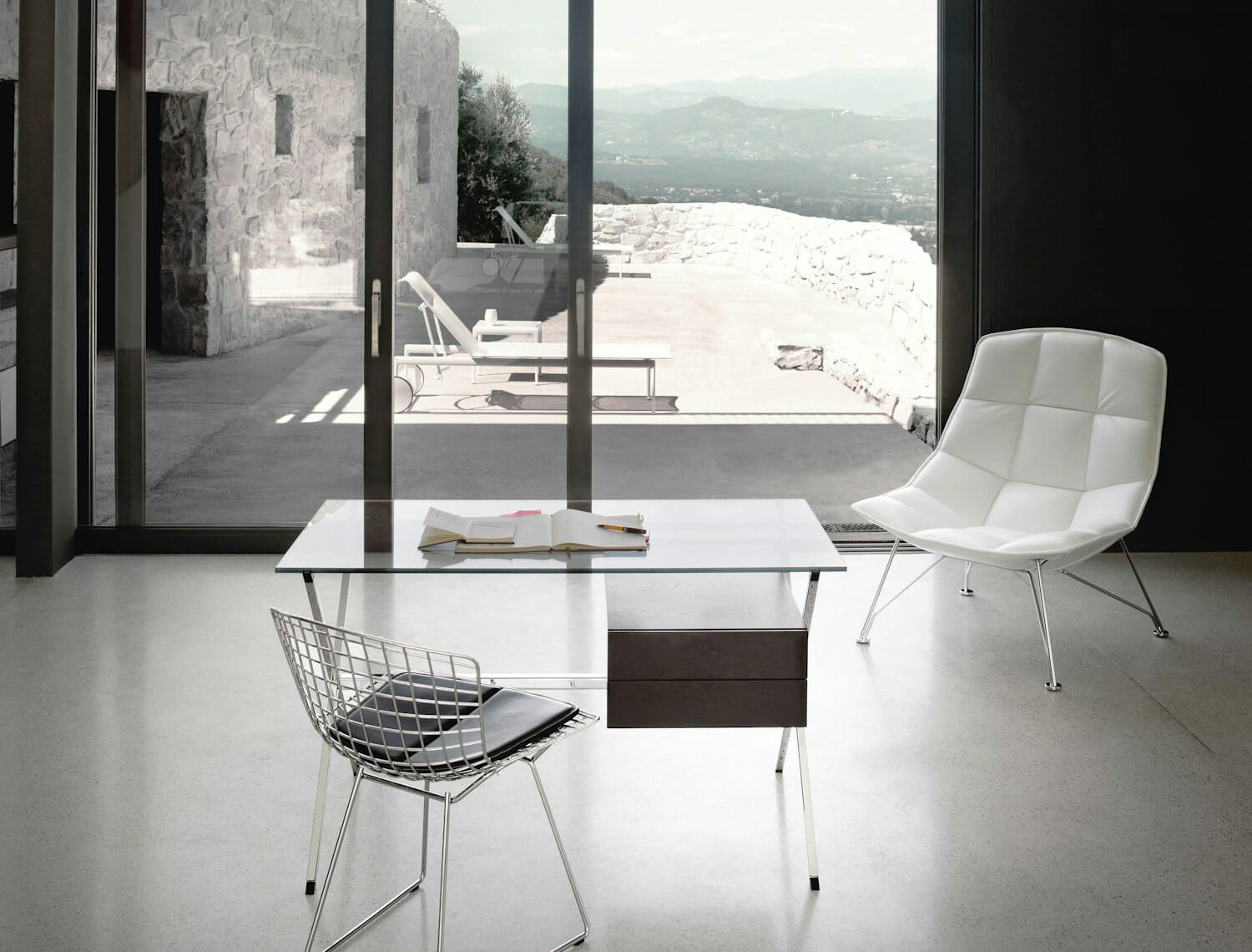 albini desk in a luxury house
